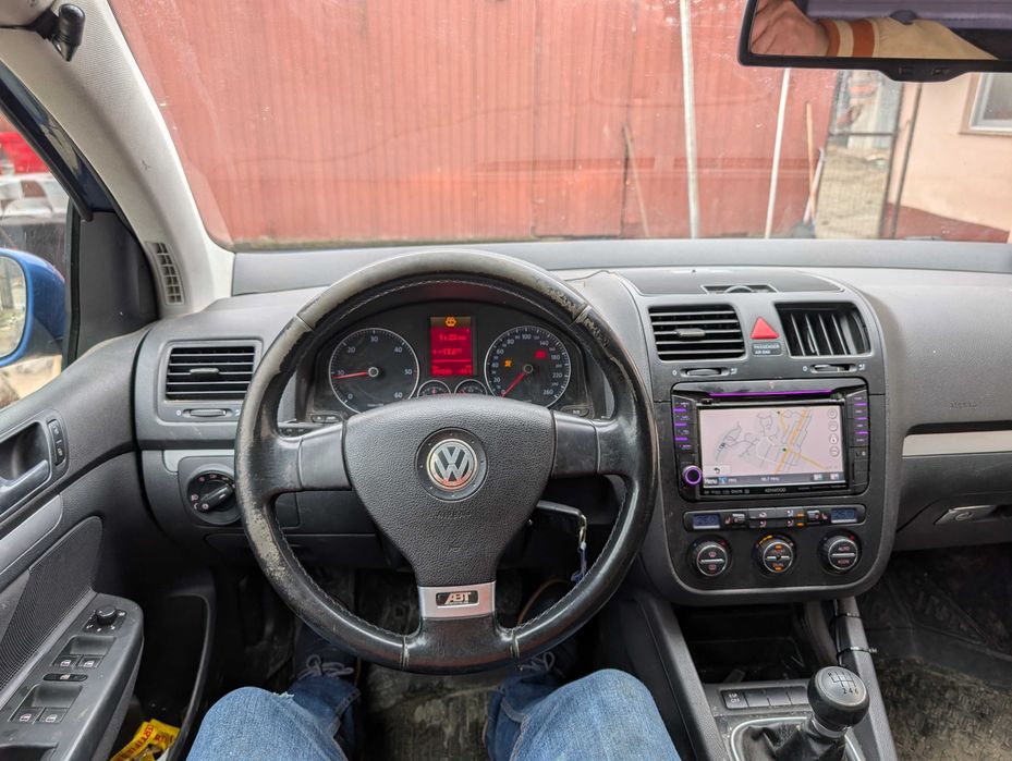 Volkswagen 5 2006 2.0 l