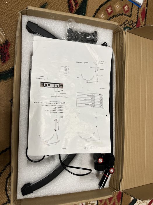 Штативный лампа классно