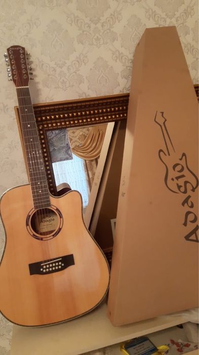 Продам Гитару Adagio