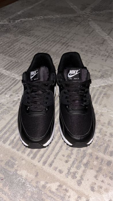 Air max кросовка продается