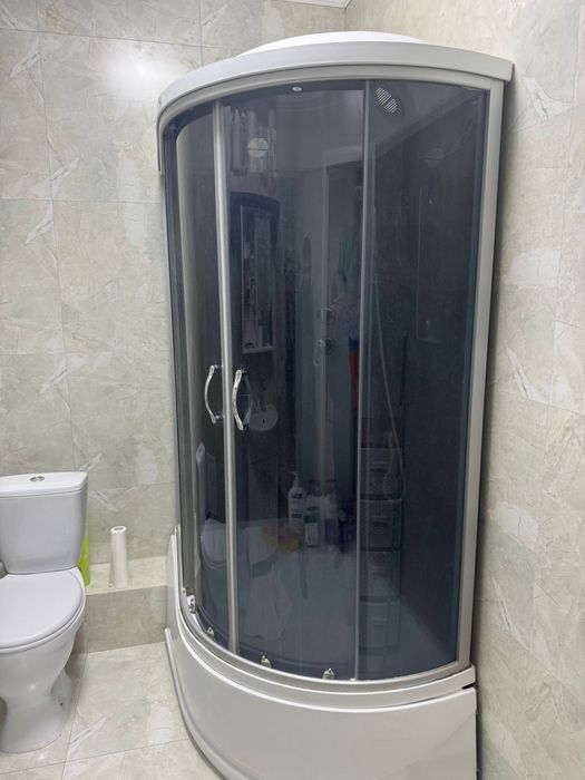 Душевая кабинка  размер 120×90.