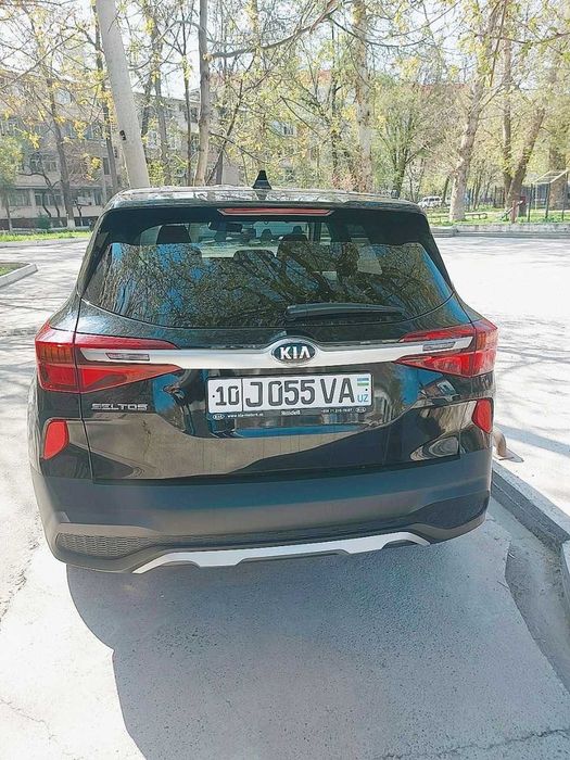 Srochno Kia Seltos 2021 Sotiladi