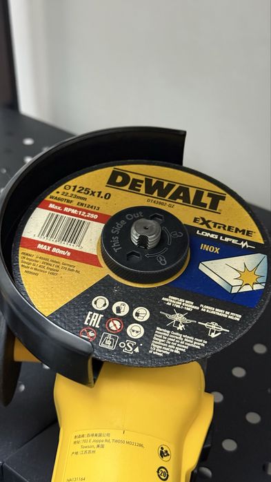 Шлифмашинка DEWALT 409 новая
