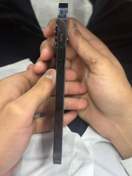 айфон 14 про менялся екран на оригинал