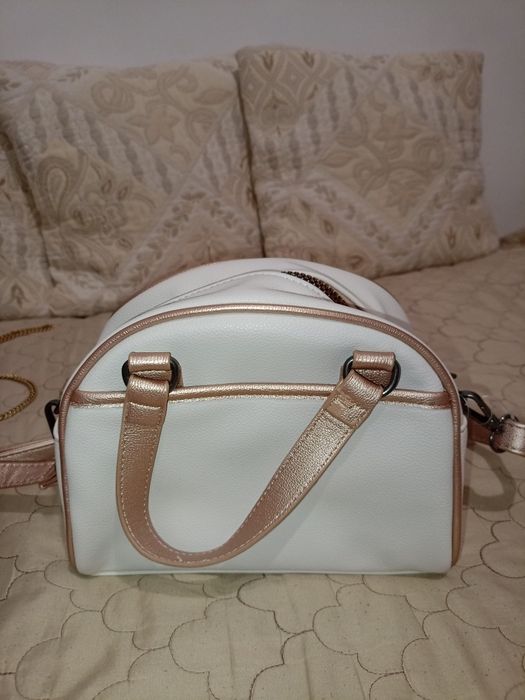 Дамска спортна чанта