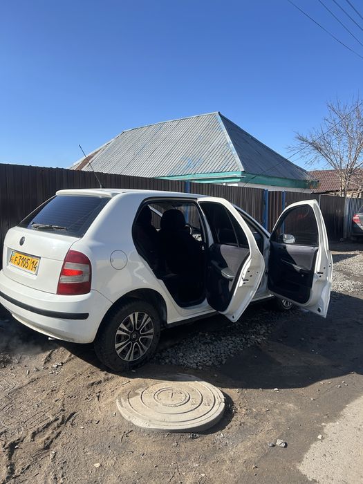 Шкода фабиа в хорошем сост