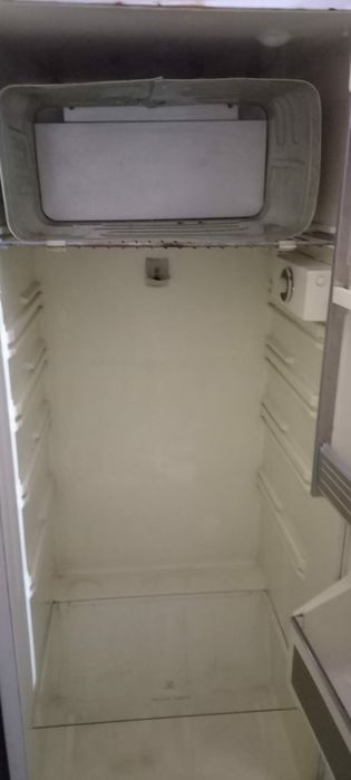 Холодильник в отличном состояний