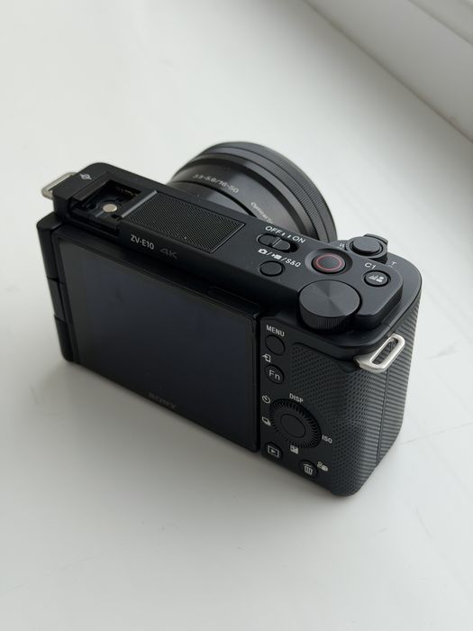 Камера Sony Zve10