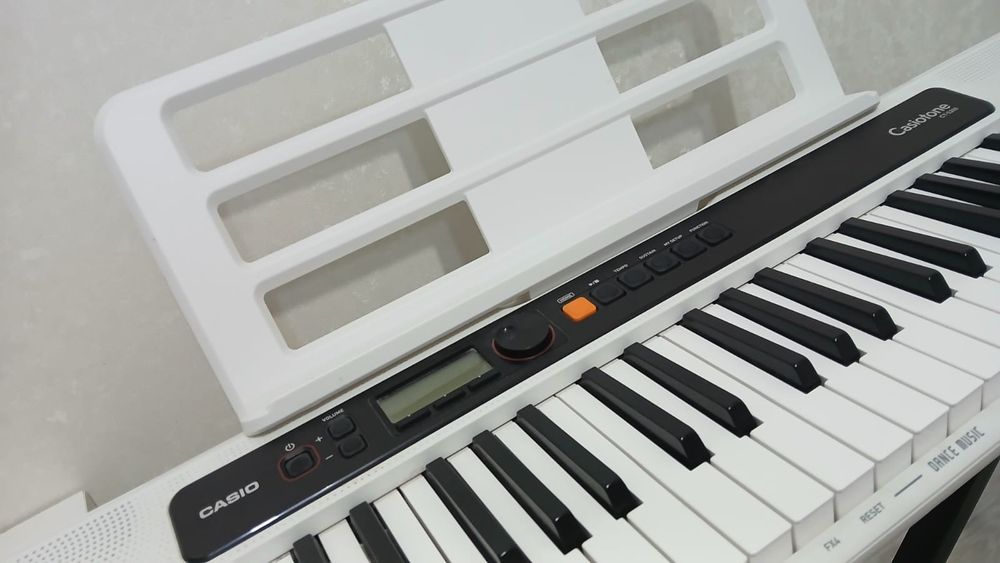 Синтезатор Касио оригинал