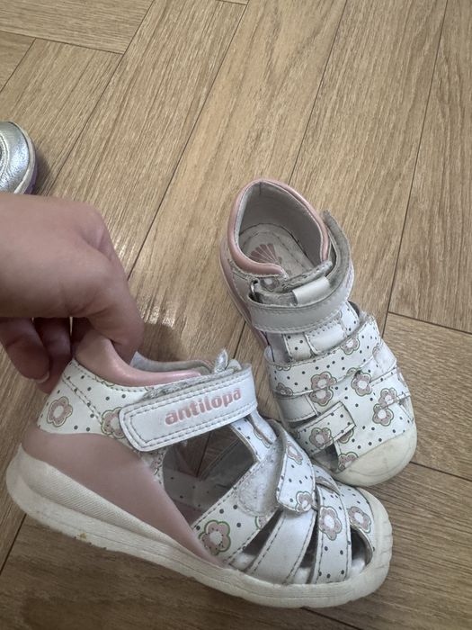 Сандали на девочку 24 размер