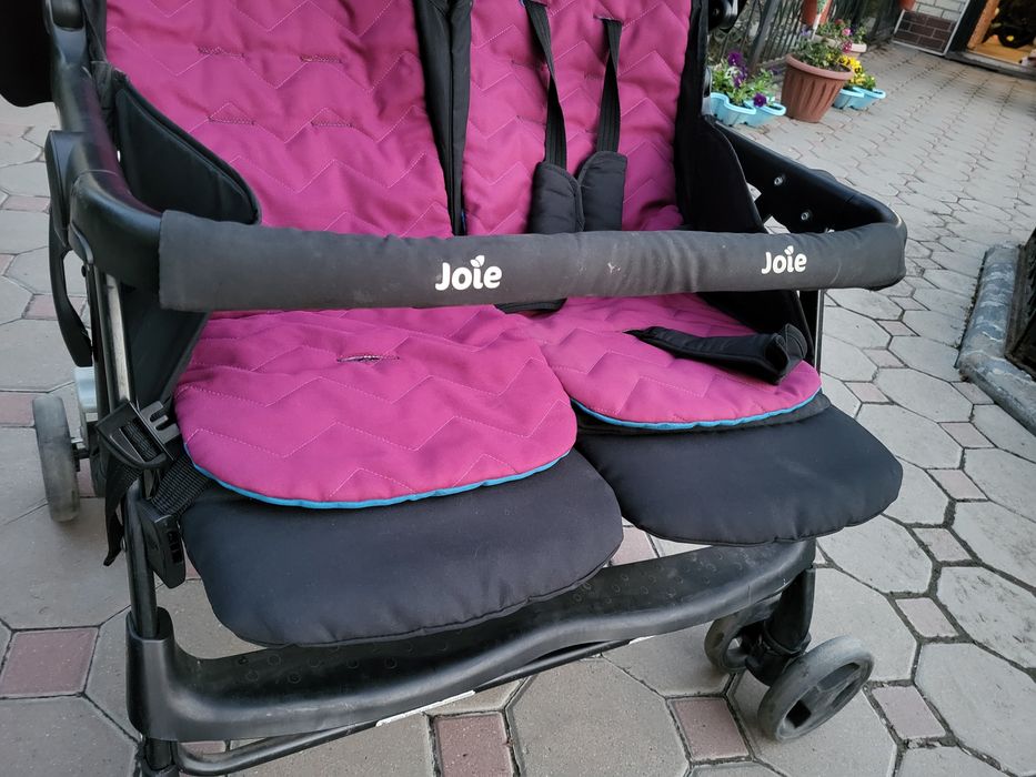 Коляска для двоих Joie