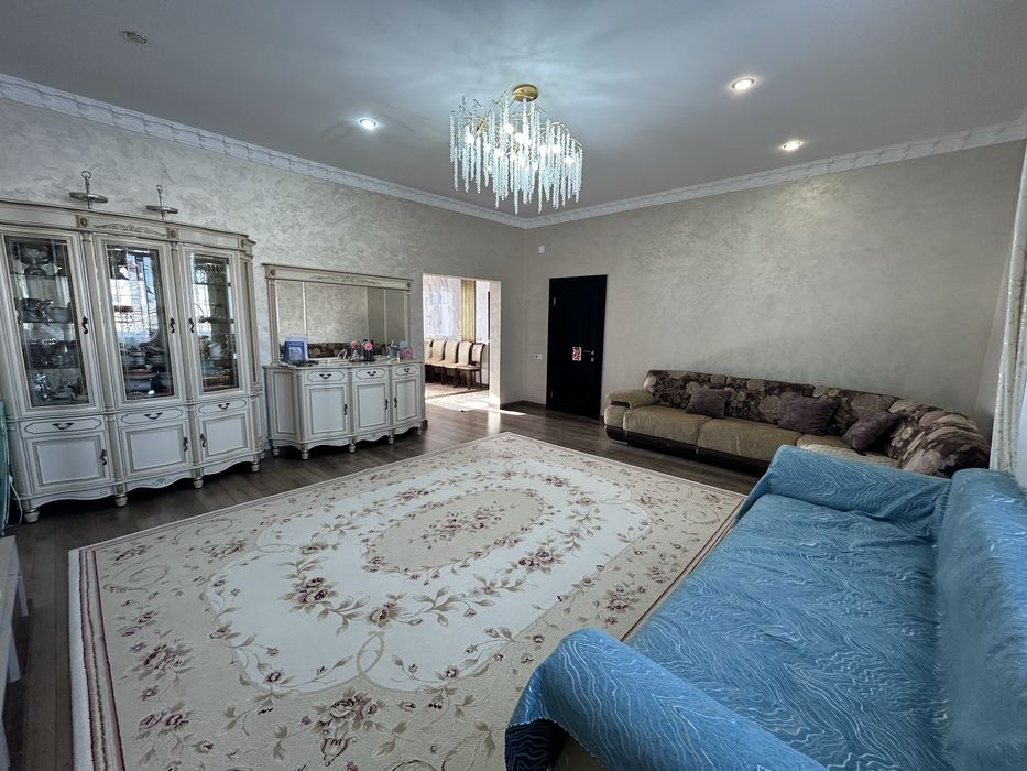 Еркінқалада үлкен үй сатылады