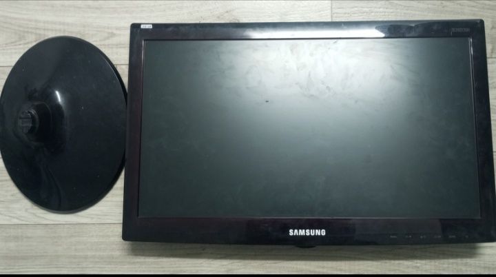 Монитор Samsung led продам