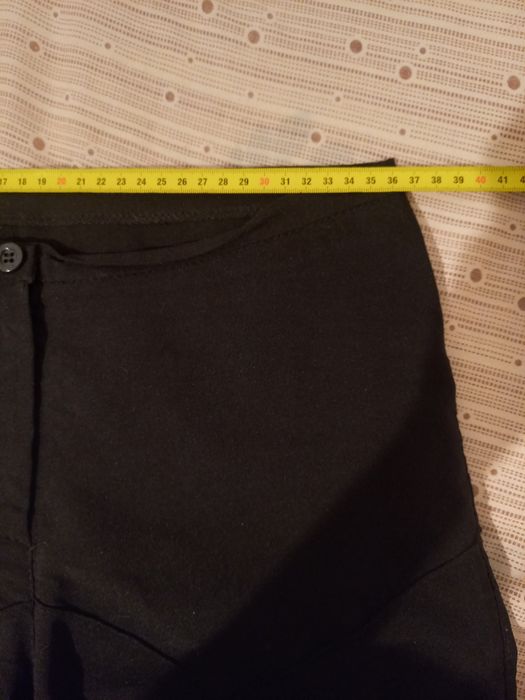 Pantaloni dama 3/4 marime L