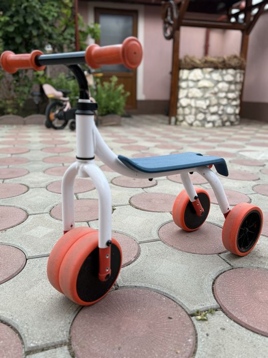 Bicicleta fara pedale sau de echilibru B-twin / Decathlon