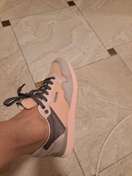 Дамски спортни обувки РАЗПРОДАЖБА