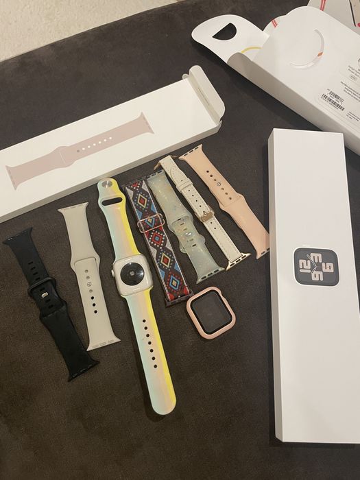 Часовник Iwatch SE gen 2 (starlight)