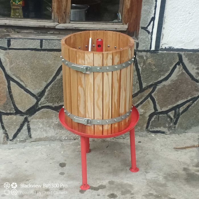 Преса за вино и ракия