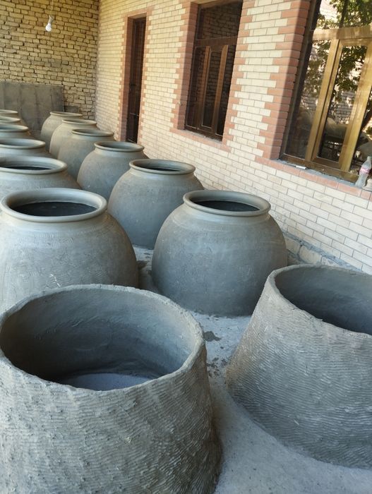 Сифатли тандирлар бор. тандирлар сотилади заказ хам оламиз. Тел,914476