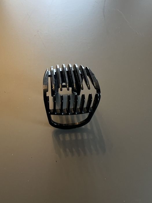Trimmer / Aparat tuns barbă Philips QT4015 + Pieptene original (Pentru piese / reparație)