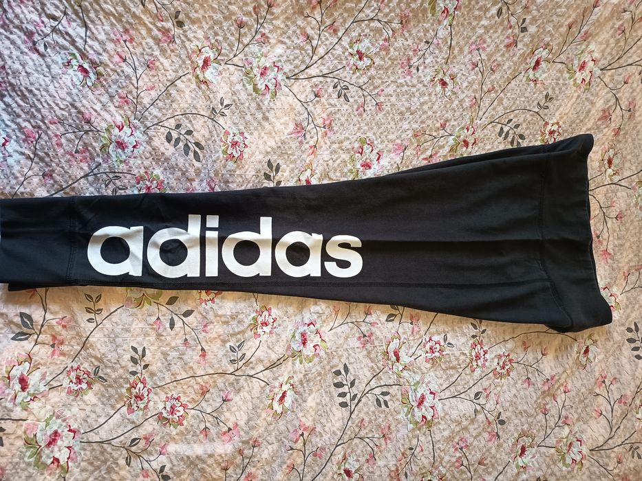 Адидас клин и блузи с дълъг ръкав