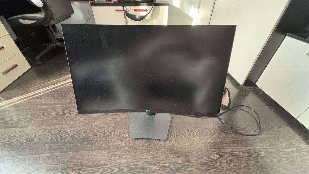 Monitor Dell curbat LED VA 31.5”, WQHD, Display Port, 165Hz, Freesync