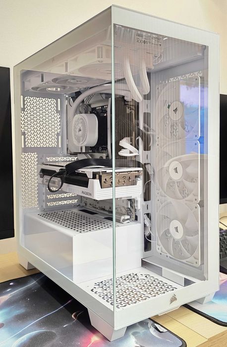 PC Gaming Corsair White | 7900x | 32GB DDR5 | RX 9070XT | 1TB nvme