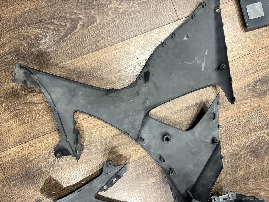 Страници за Suzuki Gsxr 1000 2009 до 2015 спойлер пластмаса гсхр