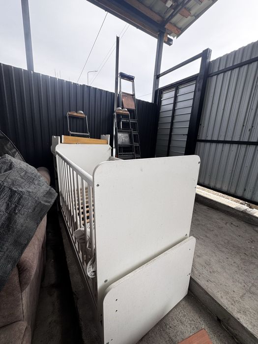 Отдам манеж в хорошем состояние самовывоз