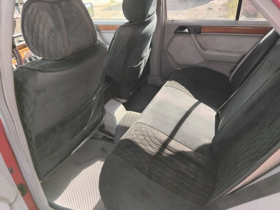Продам Мерседес 220Е