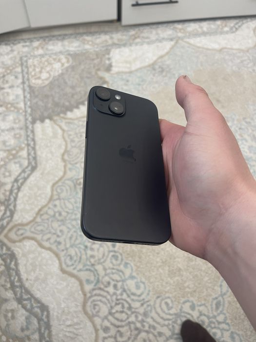 Продам Iphone 15 128gb
