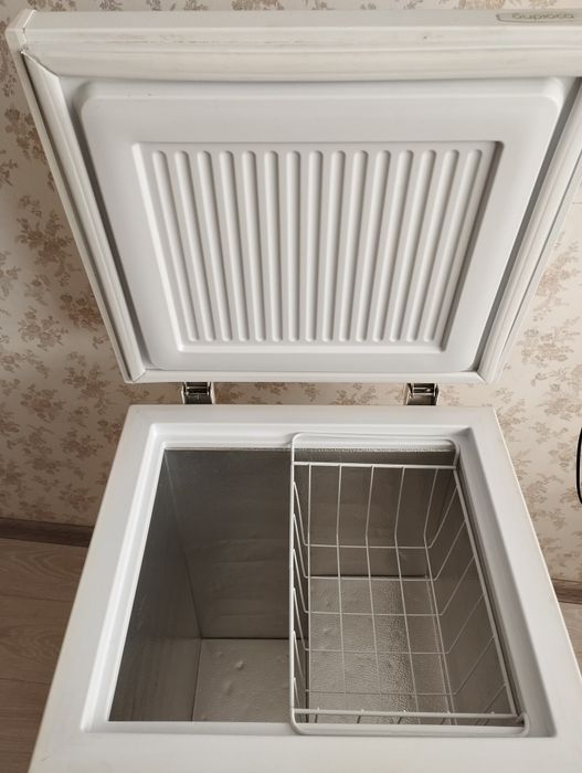 Продам морозильник