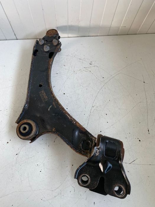 Brat stanga fata VOLVO XC60 XC70 6G9N3A052/53-FC 31277345