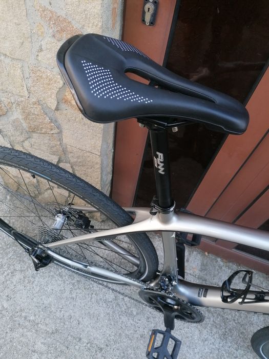 Specialized Carbon Хибрид 28 цола, 2*11 Shimano 105