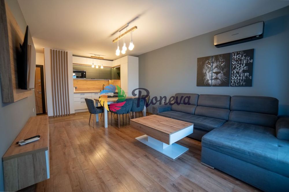 Дава се под наем Двустаен апартамент в Варна, Център - 60 кв.м за 598.23 € - Снимка #6