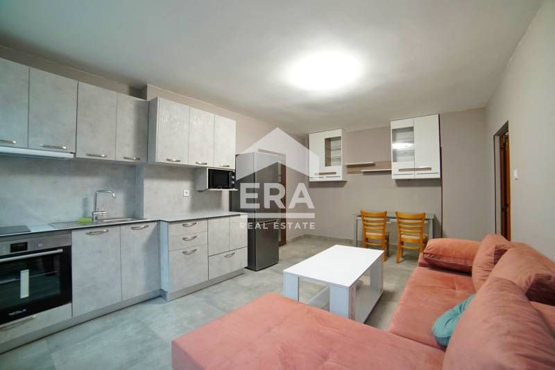 Дава се под наем Тристаен апартамент в София, Хиподрума - 68 кв.м за 700 € - Снимка #1