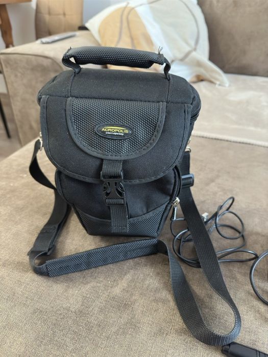 Фотоапарат DSLR Canon EOS 700D, 18MP + Обектив EF-S 18-55мм IS STM