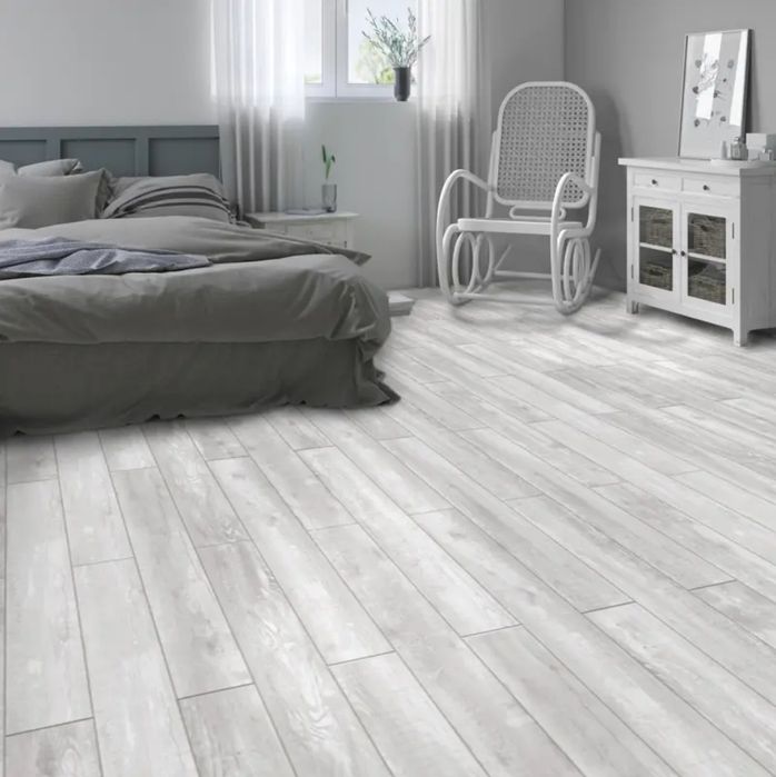 Укладка ламината,наливной пол!