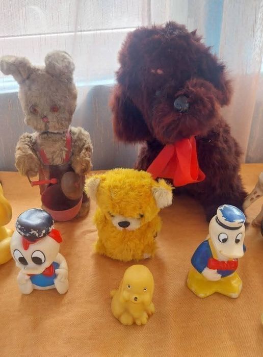 Jucării vechi de colecție.