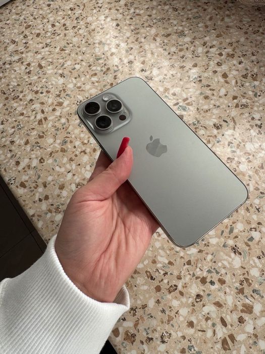 iPhone 15 pro max 256 gb