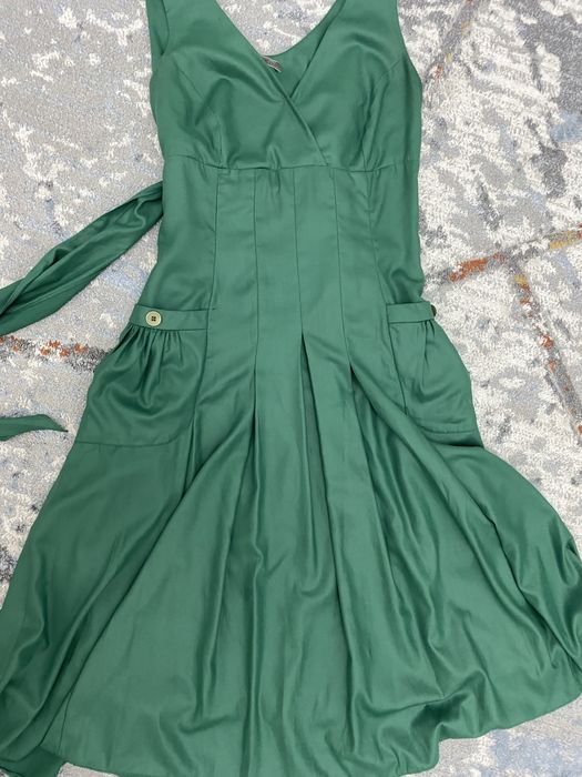 Продам платье женское