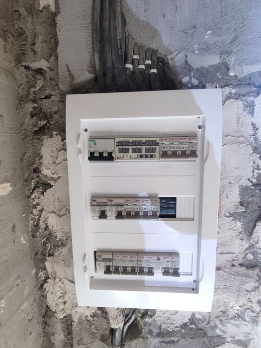 Услуги электрика!!