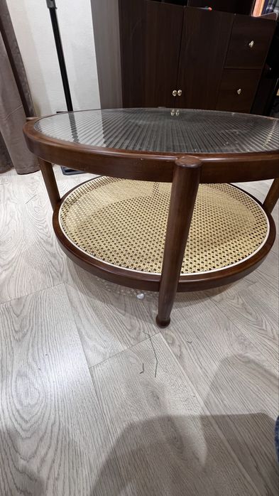 Журнальный столик