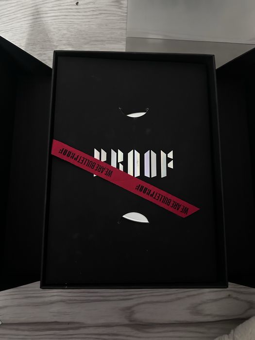 Album BTS Proof mare