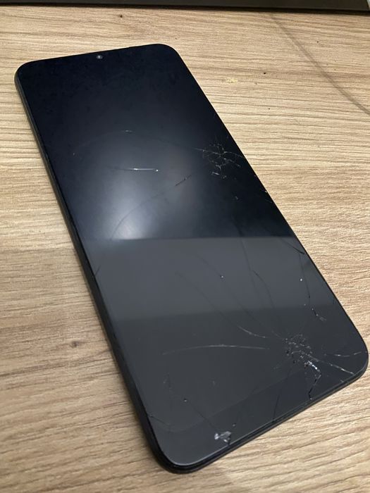 Samsung Galaxy A03s (Ecran spart, perfect funcțional)