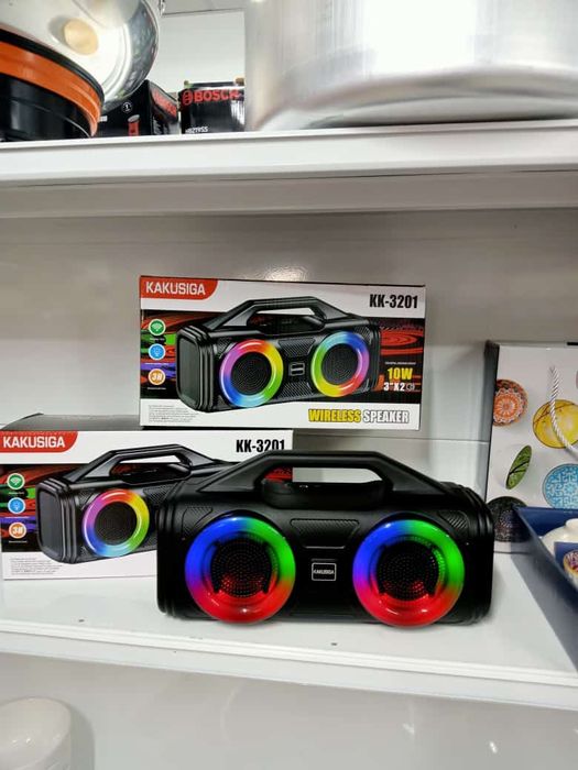 Колонка. Аксессуары. Часы. Наушники. Микрофон.