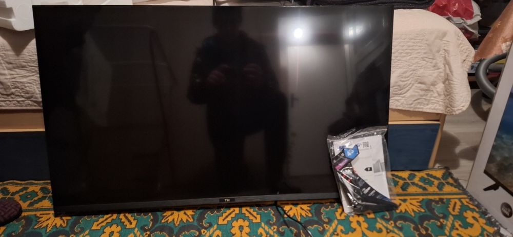 Телевизор 43 инча