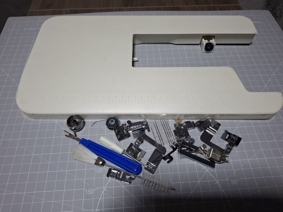 Швейная машина Janome 415