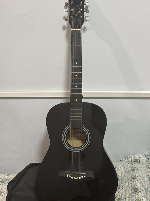 Продается Гитара levinson