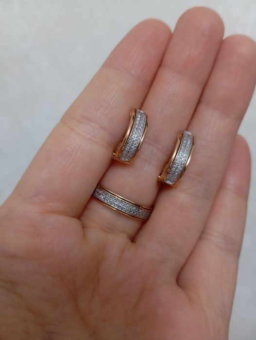 Золотой комплект с бриллиантами